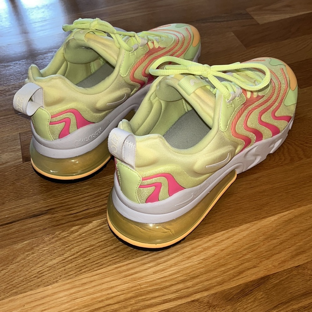 Nike AIR270 react - Picture 4 of 7